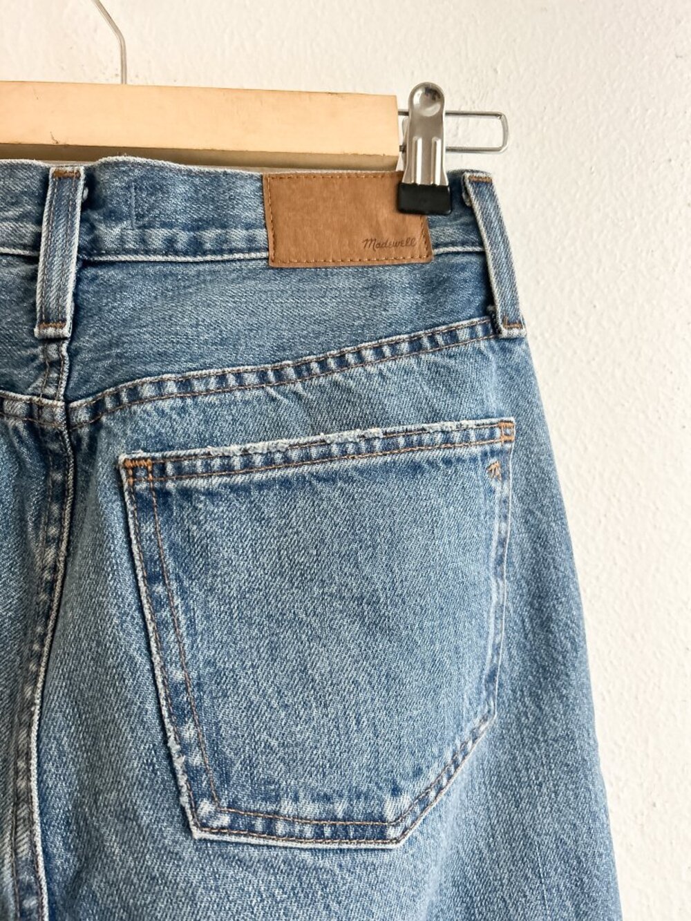 MADEWELL The Perfect Vintage Straight Jean Button Fly | 25 P - Picture 11 of 13
